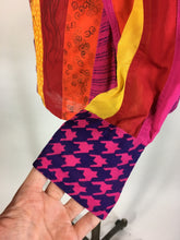 Load image into Gallery viewer, 2000's Y2K Colorful cotton ALPANA BAWA shirt with OOAK hand-drawings size Medium