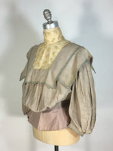 Load image into Gallery viewer, Edwardian 1900's MUSEUM QUALITY silk jacquard afternoon blouse with lace