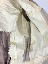 Load image into Gallery viewer, Edwardian 1900's MUSEUM QUALITY silk jacquard afternoon blouse with lace