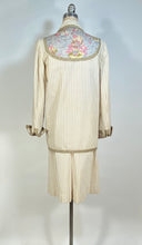 Load image into Gallery viewer, 1970's-1980's KOOS VAN DEN AKKER cotton seersucker Blazer & Skirt set 8