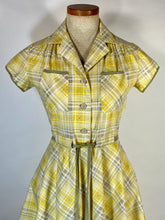 Load image into Gallery viewer, 1960's COTTON yellow & grey check plaid shirtdress with belt Petite-size