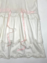 Load image into Gallery viewer, 1920's 20s UNIQUE dress with embroidery, lace and scallop edging size Extra Small- Small