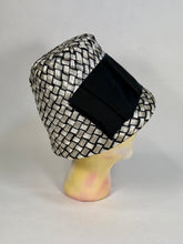 Load image into Gallery viewer, 1960's 60s Silver & Black straw 'bucket' style hat by LESLIE JAMES + original hat box
