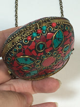 Load image into Gallery viewer, 1970’s Bohemian mini stone chip and metal pouch necklace