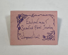 Load image into Gallery viewer, 1980’s handmade Victorian revival dried flowers jewelry set earrings & brooch