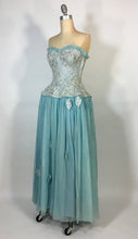 Load image into Gallery viewer, 1940’s-50’s light blue formal strapless robe de style gown by Best & Co.