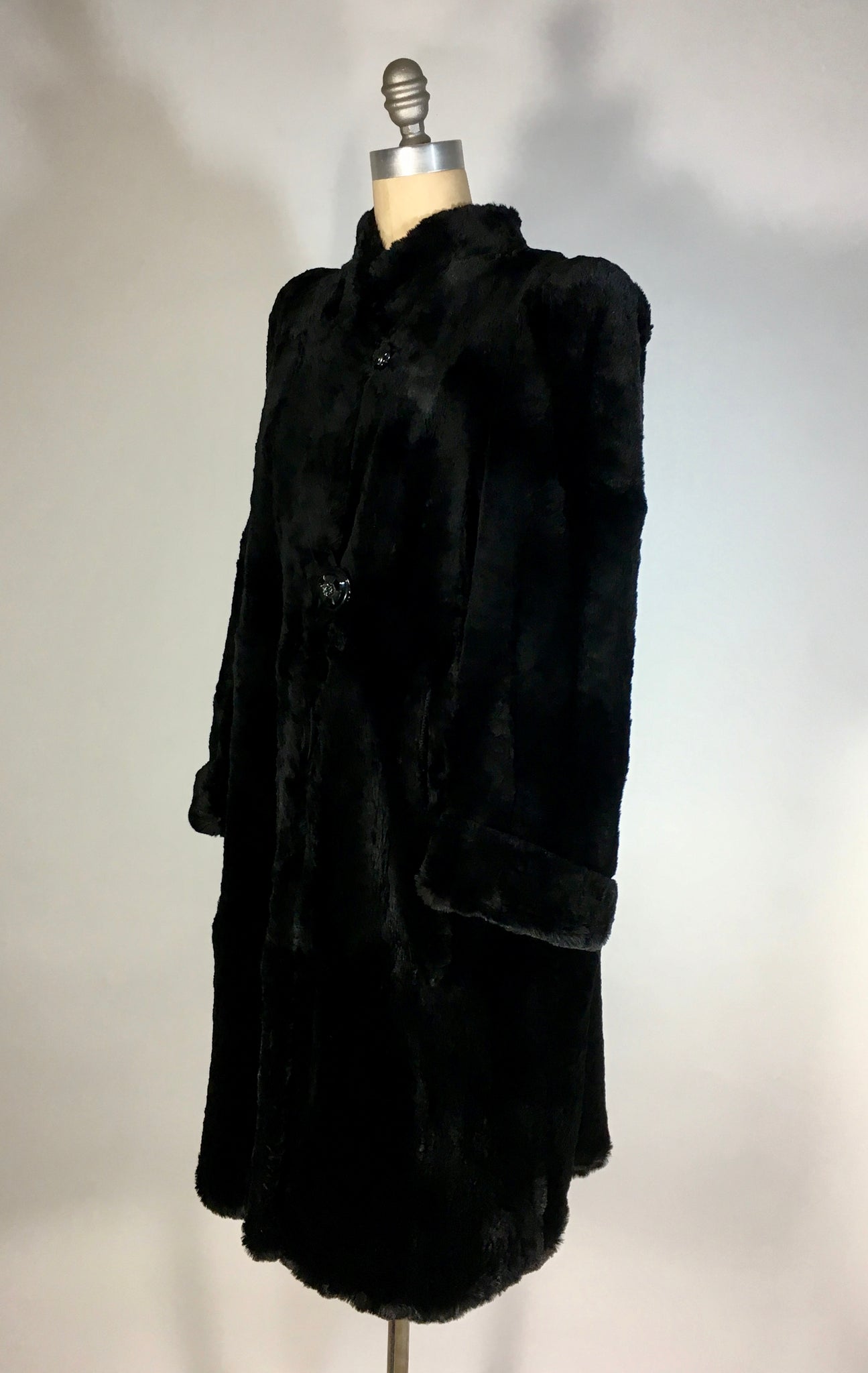 1930's-40's STUNNING film noir DRAMA shoulders sheared black Mole fur coat