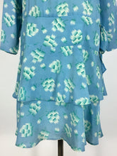 Load image into Gallery viewer, 1920&#39;s silk ART DECO print drop waist dress w/rhinestone brooch
