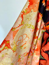 Load image into Gallery viewer, Shōwa Period circa 1920&#39;s-1940&#39;s RARE mix print silk Japanese juban kimono robe
