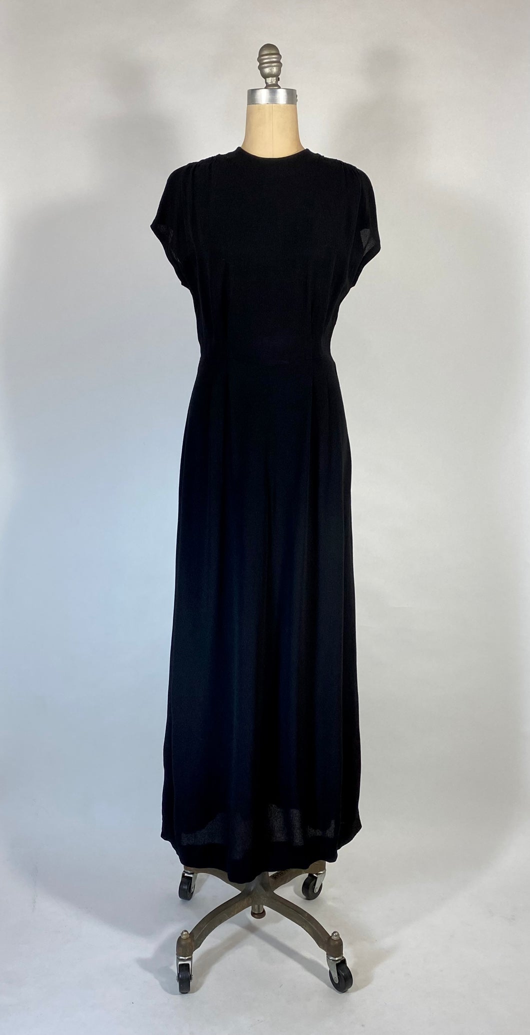 1930's-40's glam black wool crepe dress maxi gown w/ key hole back