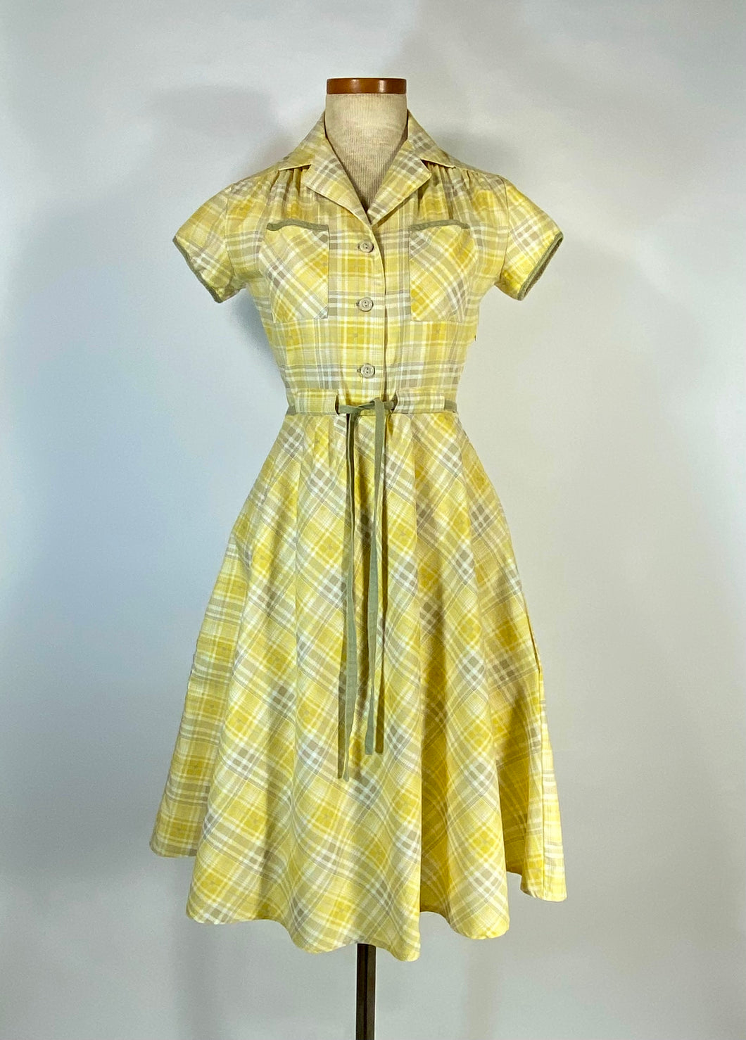 1960's COTTON yellow & grey check plaid shirtdress with belt Petite-size