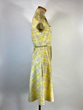 Load image into Gallery viewer, 1960&#39;s COTTON yellow &amp; grey check plaid shirtdress with belt Petite-size
