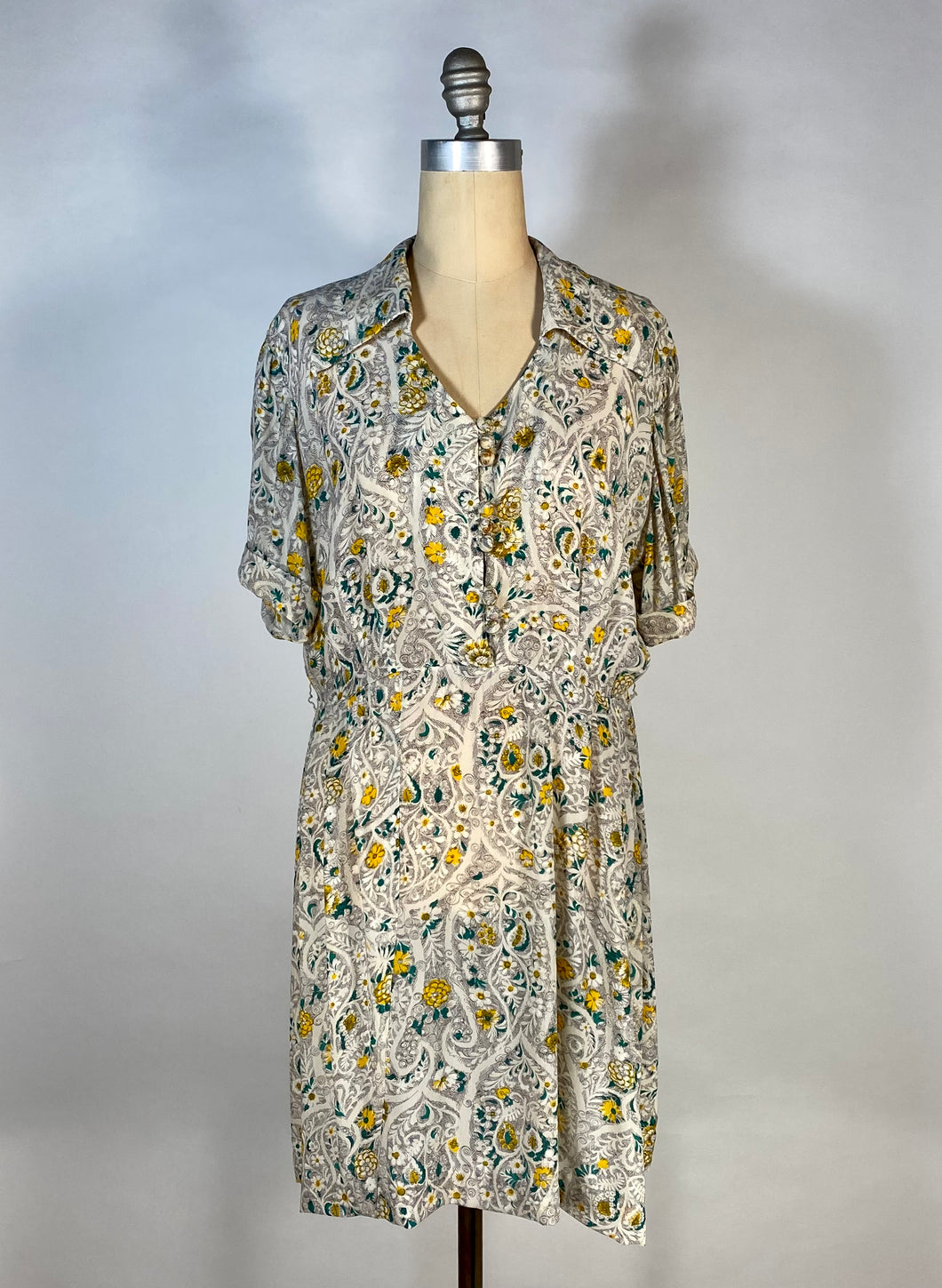 1940's- 50's pure lt wt silk floral print dress by MYNETTE 40