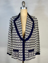 Load image into Gallery viewer, 1920&#39;s ART DECO geometric triangle print lightweight silk jacket size S/M
