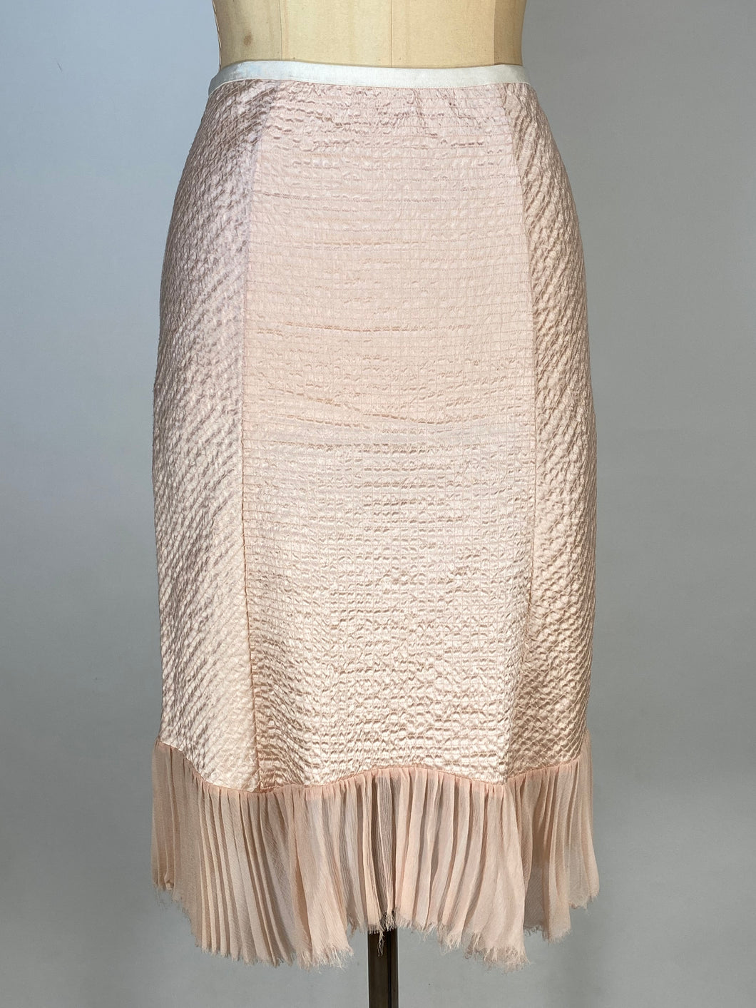 Modern 2010's ingerie-inspired shell pink silk skirt by DVF Diane Von Furstenberg size Small