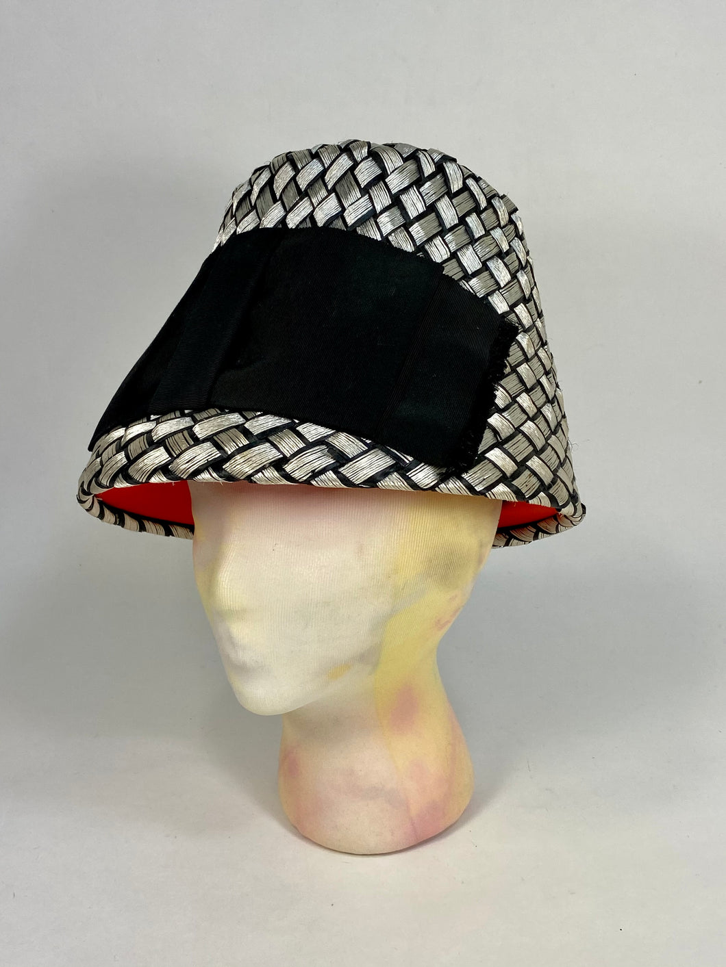 1960's 60s Silver & Black straw 'bucket' style hat by LESLIE JAMES + original hat box