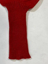 Load image into Gallery viewer, 1950’s deadstock/never worn red knit cotton socks XS
