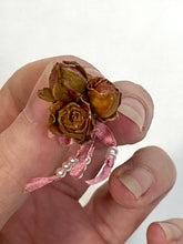 Load image into Gallery viewer, 1980’s handmade Victorian revival dried flowers jewelry set earrings &amp; brooch
